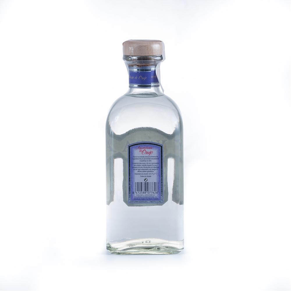  Aguardiente Yara